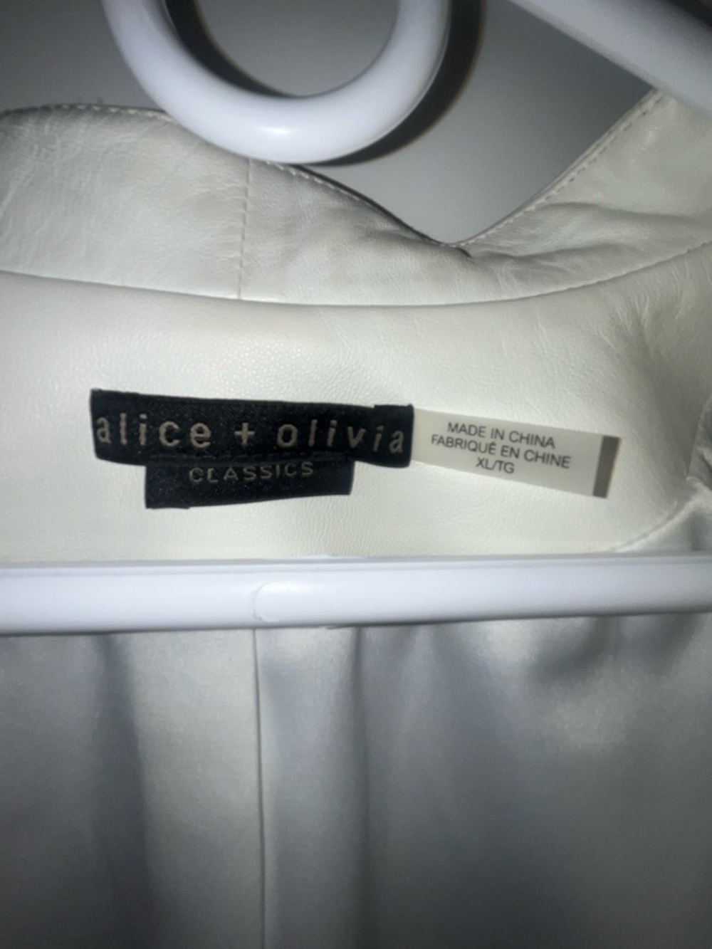 Alice + Olivia cream cropped Harvey Leather Blazer - Picture 5 of 6